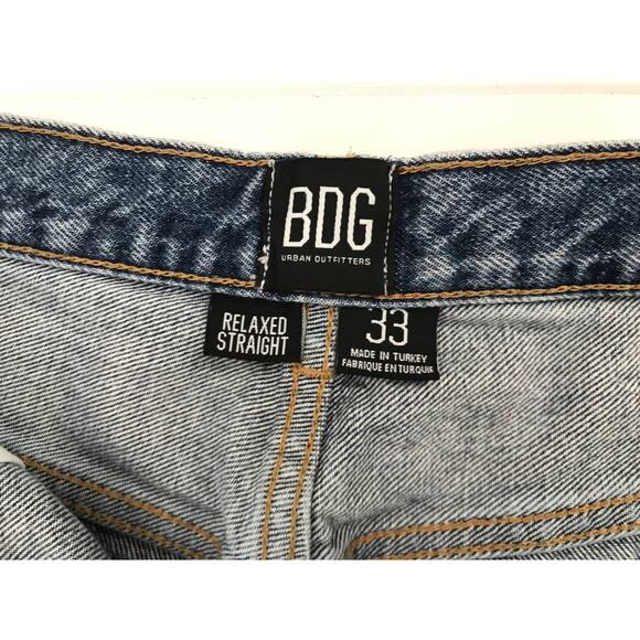 BDG Medium Wash Relaxed Straight Distressed Button Fly Jeans Size 33 - Picture 6 of 10